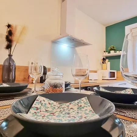 Apartment La Plume De Jais - Famille Ou Travail- Fibre - Confortable *
