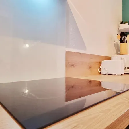 Apartment La Plume De Jais - Famille Ou Travail- Fibre - Confortable *